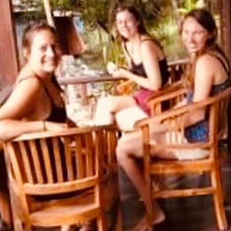 Titi Hostel นูซาเลมโบงัน ภายนอก รูปภาพ