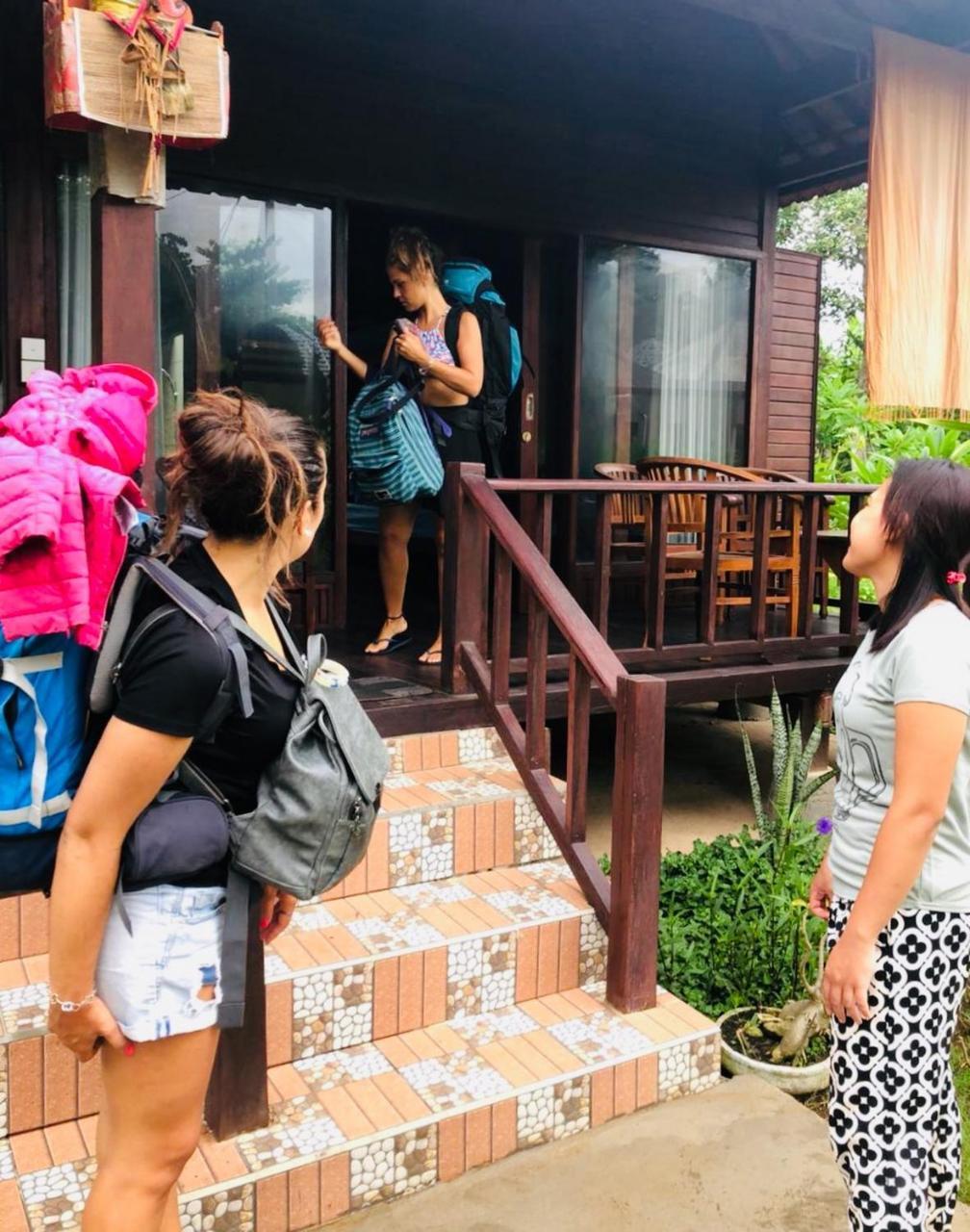Titi Hostel นูซาเลมโบงัน ภายนอก รูปภาพ