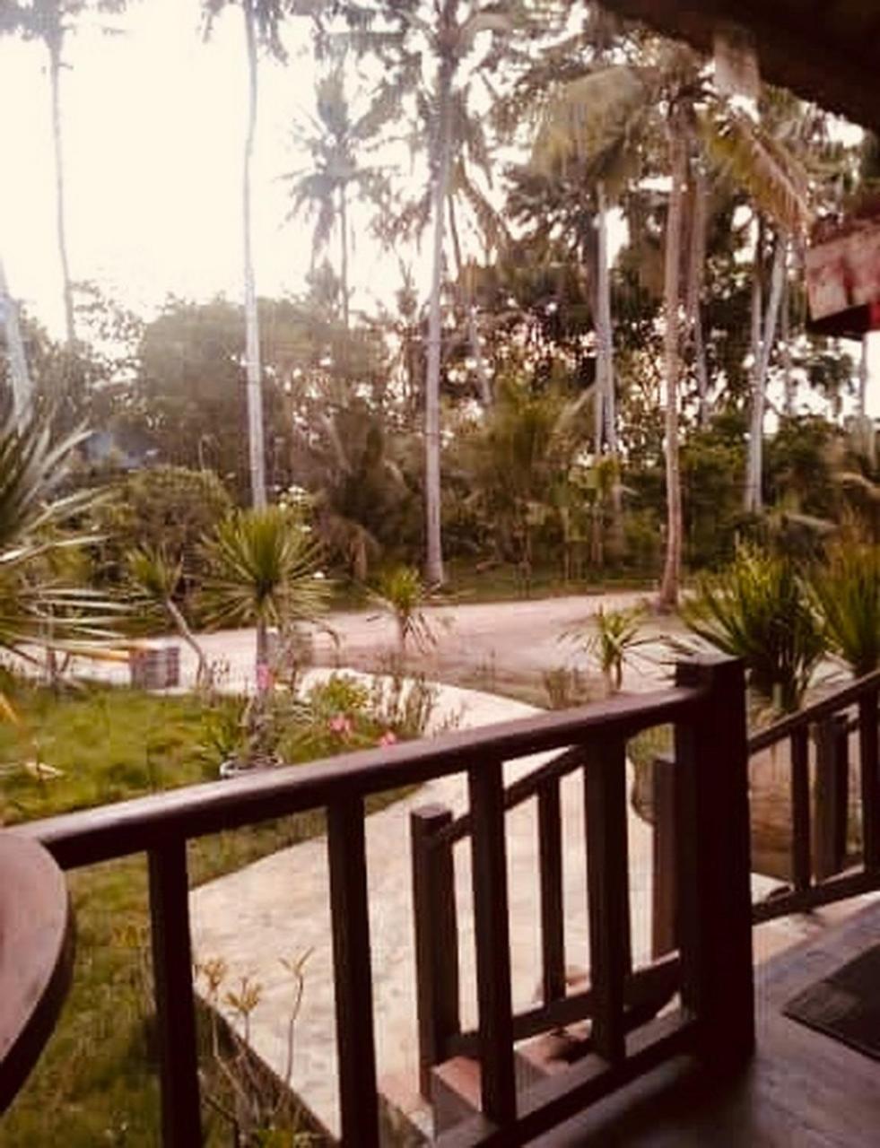 Titi Hostel นูซาเลมโบงัน ภายนอก รูปภาพ