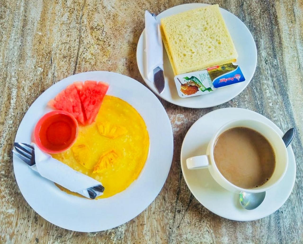 Titi Hostel นูซาเลมโบงัน ภายนอก รูปภาพ