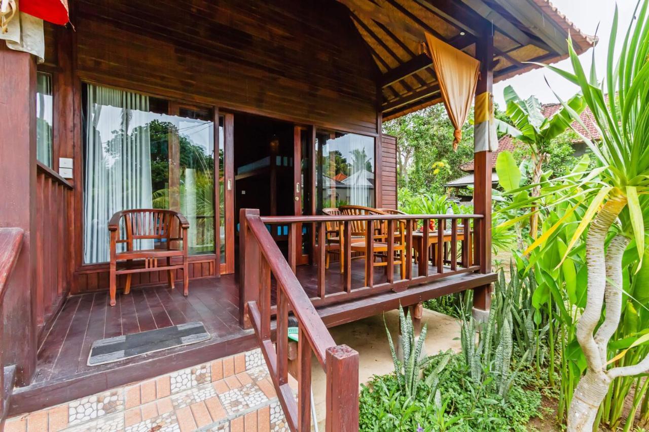 Titi Hostel นูซาเลมโบงัน ภายนอก รูปภาพ