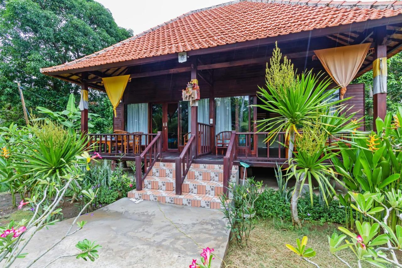 Titi Hostel นูซาเลมโบงัน ภายนอก รูปภาพ